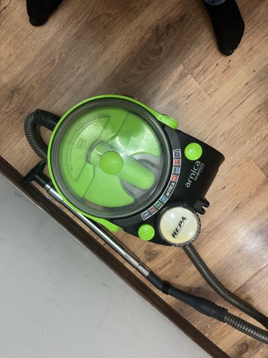 Продам пылесос моющий б/у