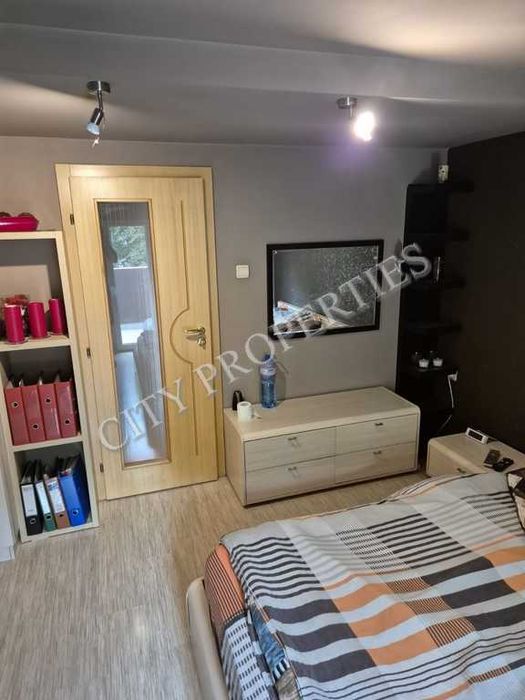 Продава се Тристаен апартамент в Благоевград, Идеален център - 110 кв.м за 1798 €/кв.м - Снимка #5