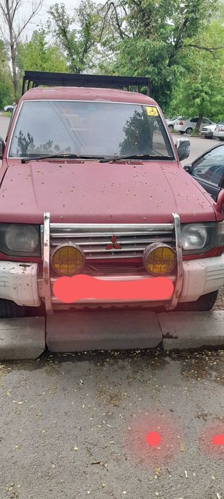 Продам Мицубиси поджеро Срочно