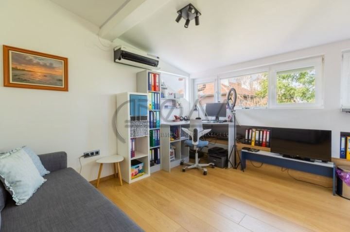 Продава се Тристаен апартамент в София, Славия - 110 кв.м за 2955 €/кв.м - Снимка #7