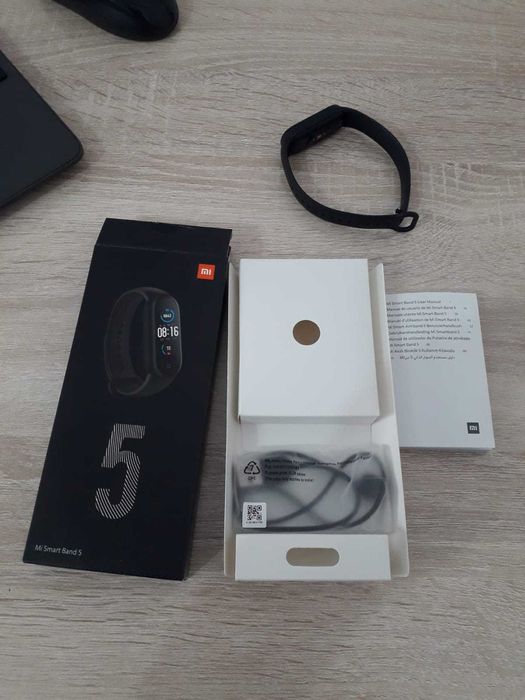 Mi Smart band 5 Фитнес трекер