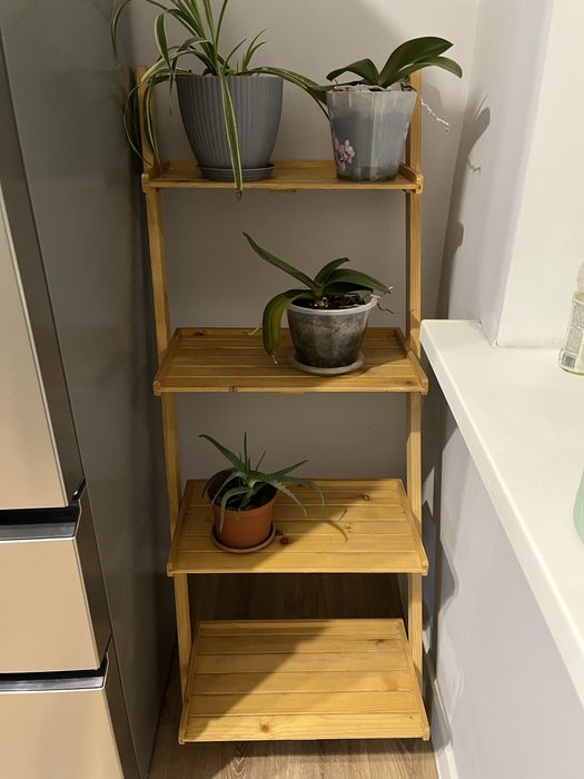 Подставка под цветы