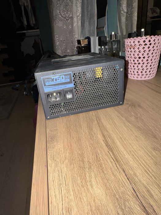 Sursa Corsair HX750W