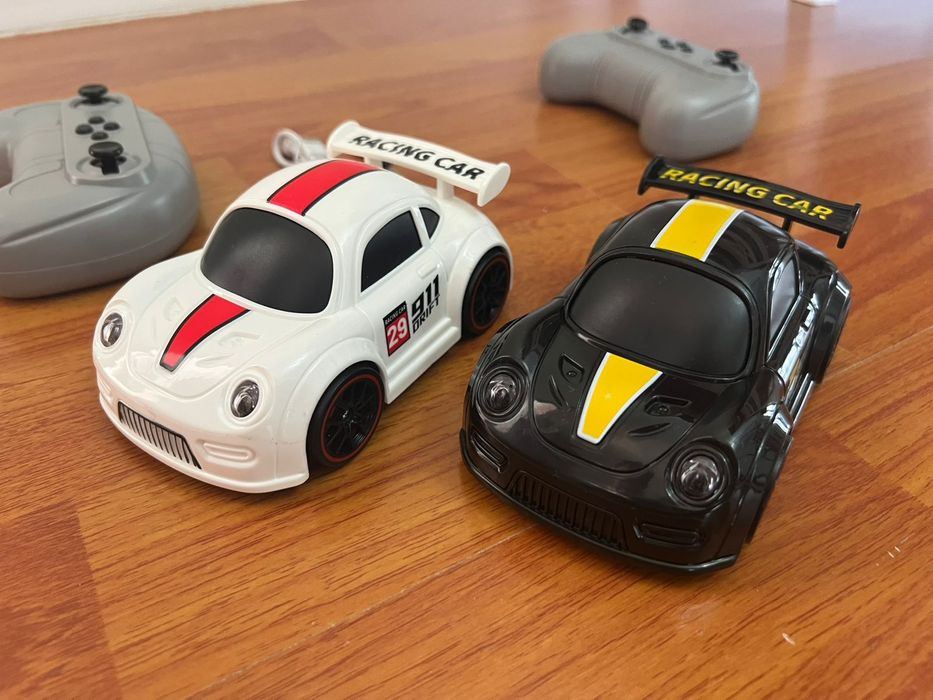 Продам игрушечные машинки для дрифта новые