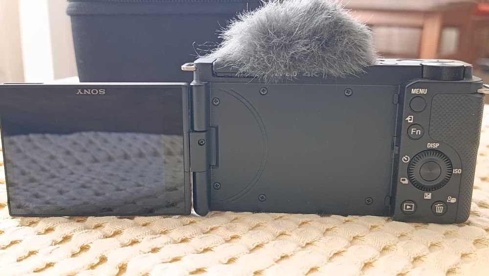 Фотоапарат - Sony Zve10-4k