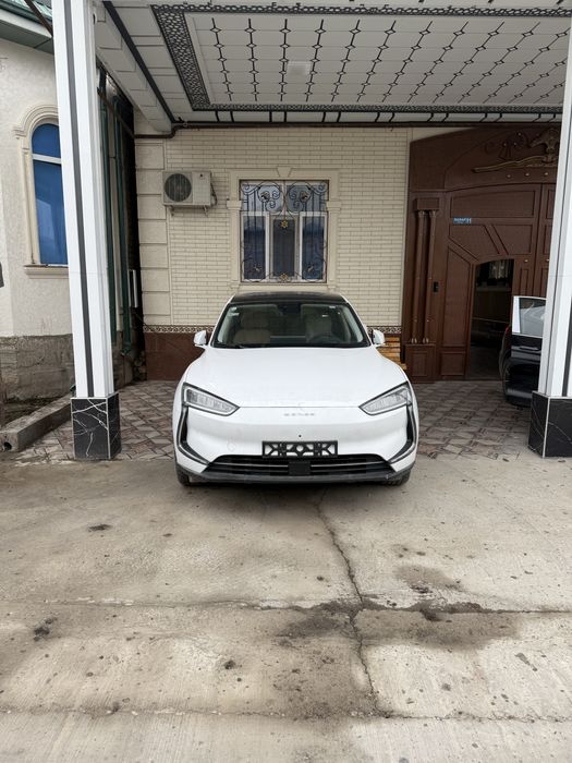 Aito Seres 5 Dual motors