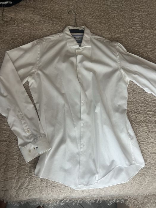 Тъмно син костюм zara