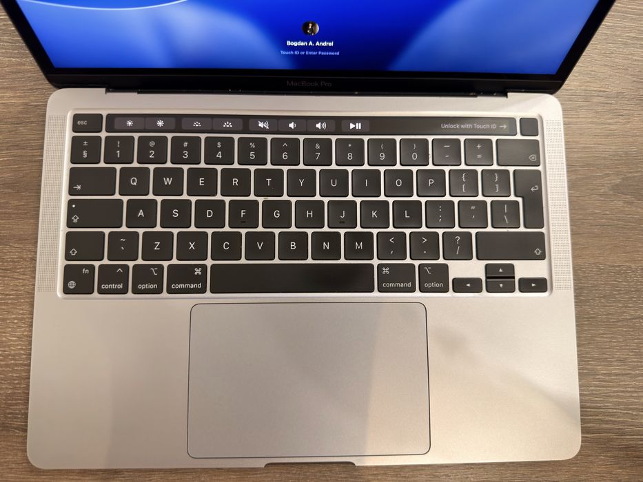 MacBook Pro 13, M1, Touch Bar, 256GB