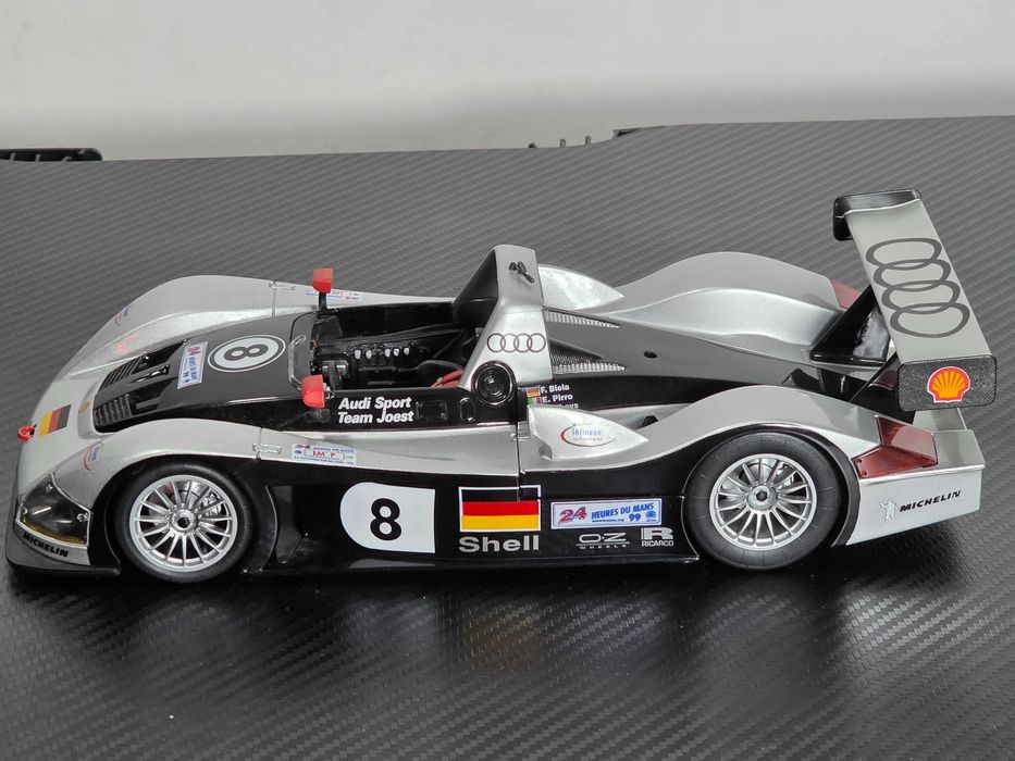 Macheta Auto 1/18 Maisto Audi R8R Le Mans 1999