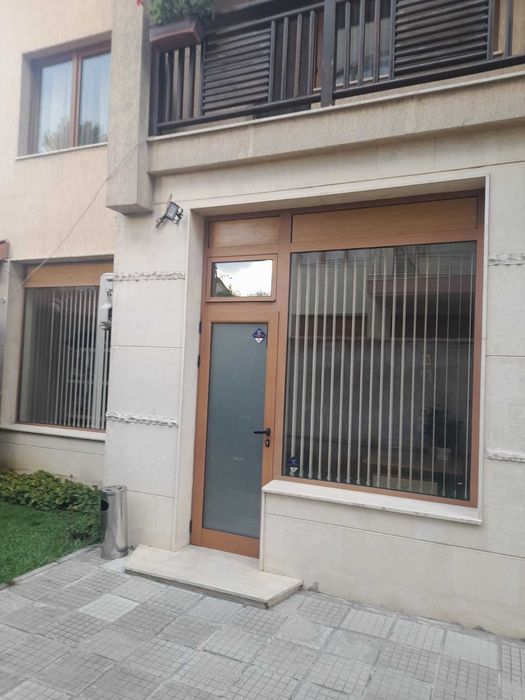 Дава се под наем Офис в Разлог - 46 кв.м за 204 € - Снимка #2