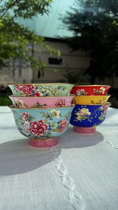 Яркие Пиалы из костяного фарфора с пионами. 6 расцветок