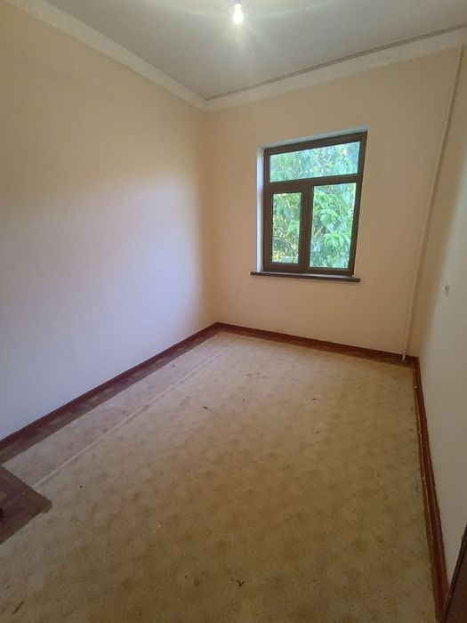 3 honali uy sotiladi