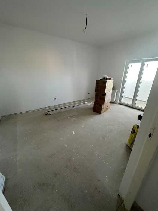 Vând apartament str Retezatului 2