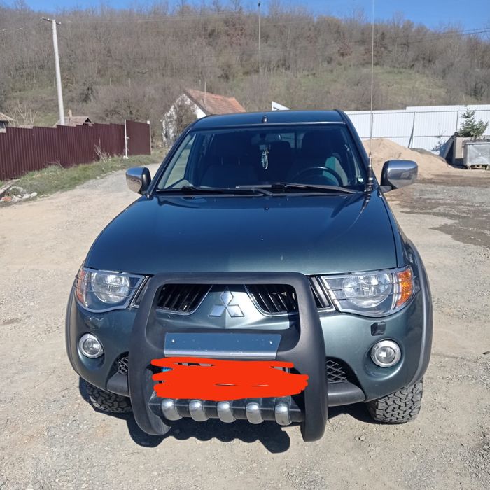 Vând Mitsubishi L200