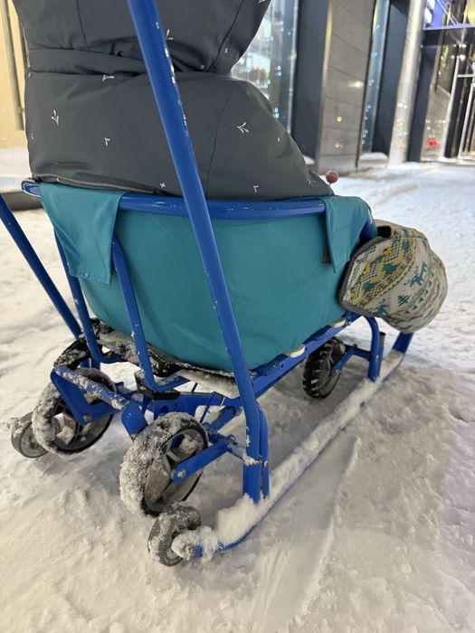Продам санки на колесиках