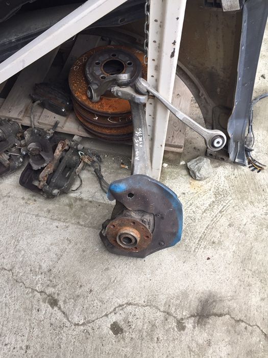 Fuzeta Dreapta Audi A5 1.8TFSI pret 700 lei