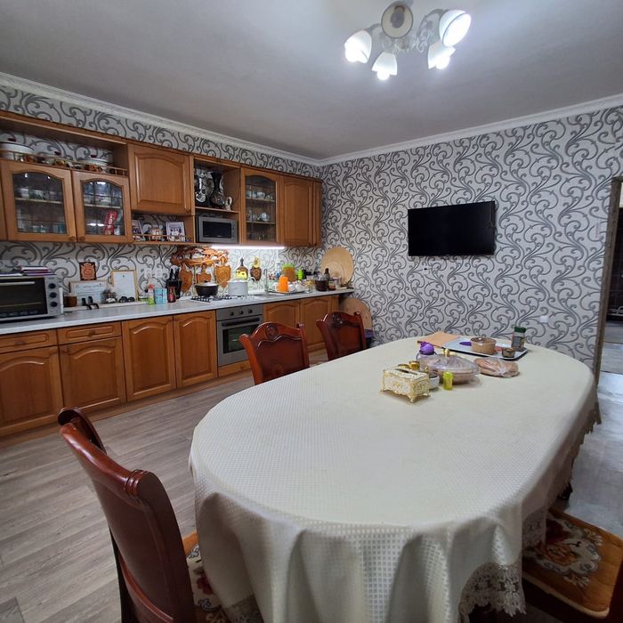 Продам 2х этажный дом