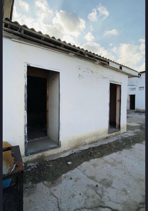 Noturar joy sotiladi