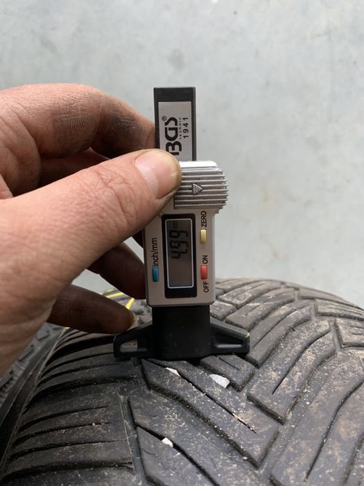 Anv M+S 215/60/16 Michelin/Continental dot 2018