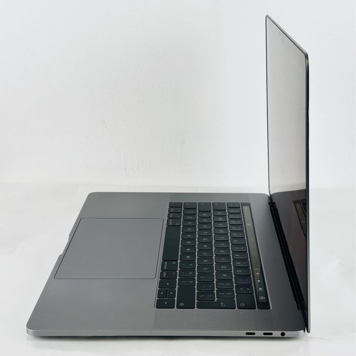 Macbook Pro 15 2018 i7 2,2Ghz 32RAM 1TB Space Gray Гаранция!