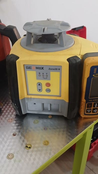 Nivele lasere hilti,leica,geomax