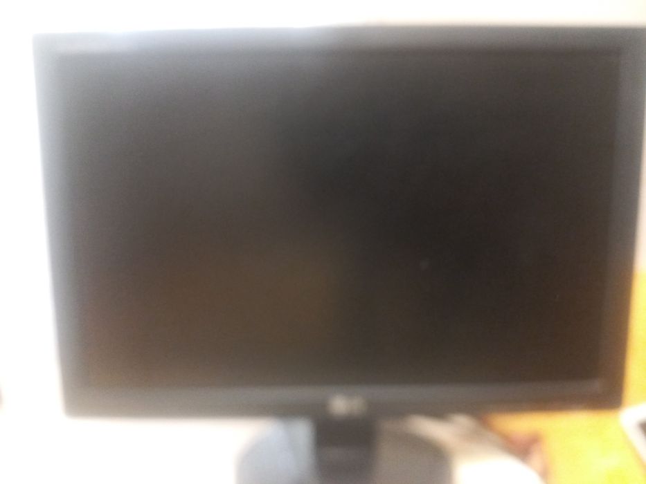 Монитор LG flatron