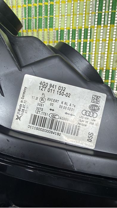 Far dreapta Audi A6 c7 4g bixenon