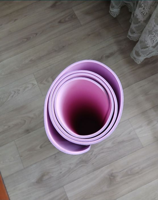 Продам коврик для йоги
