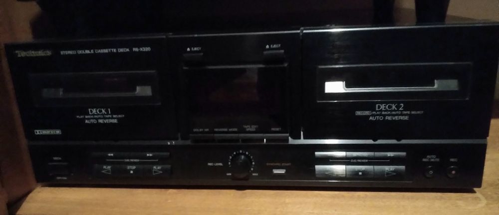 Продам деку Technics