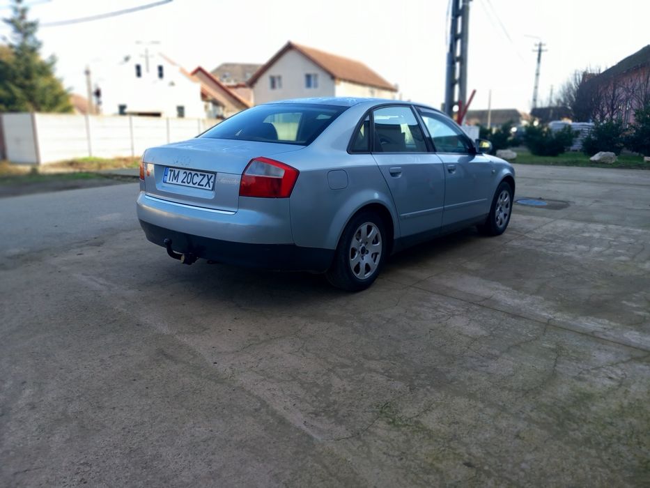 Vând Audi a4 b6 1.9
