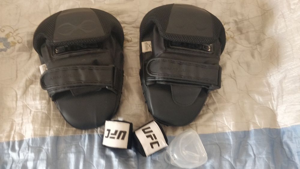 Комплект Боксерские перчатки