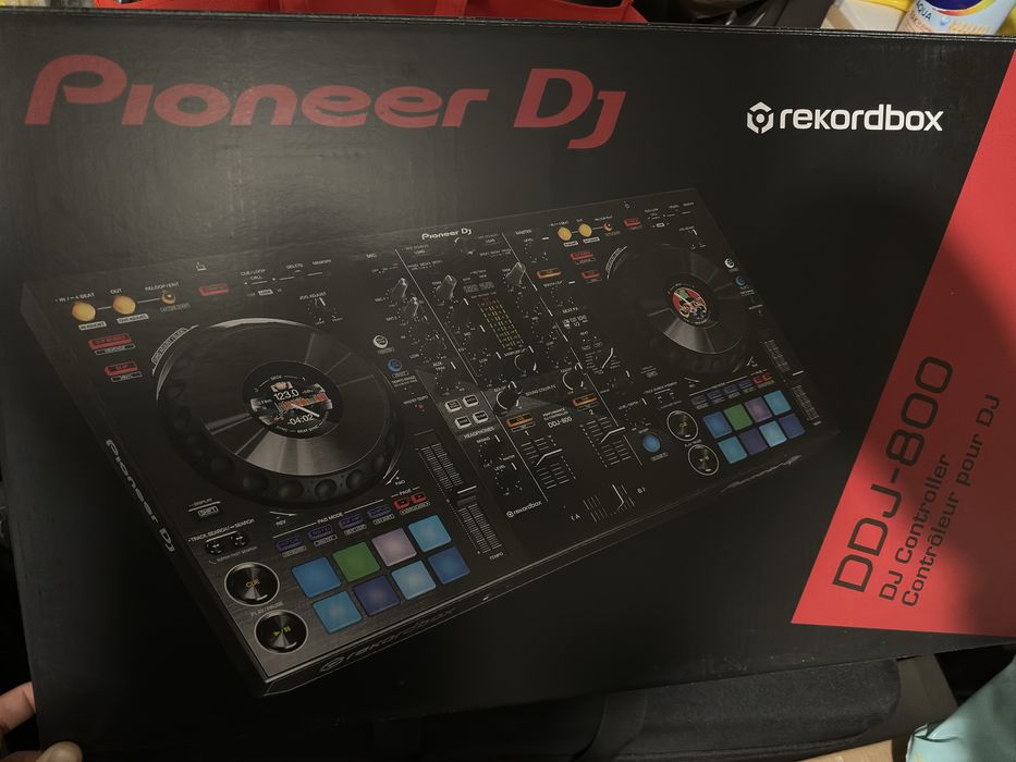 Pioneer DDJ-800 DJ Controller + UDG калъф | Оставаща Гаранция