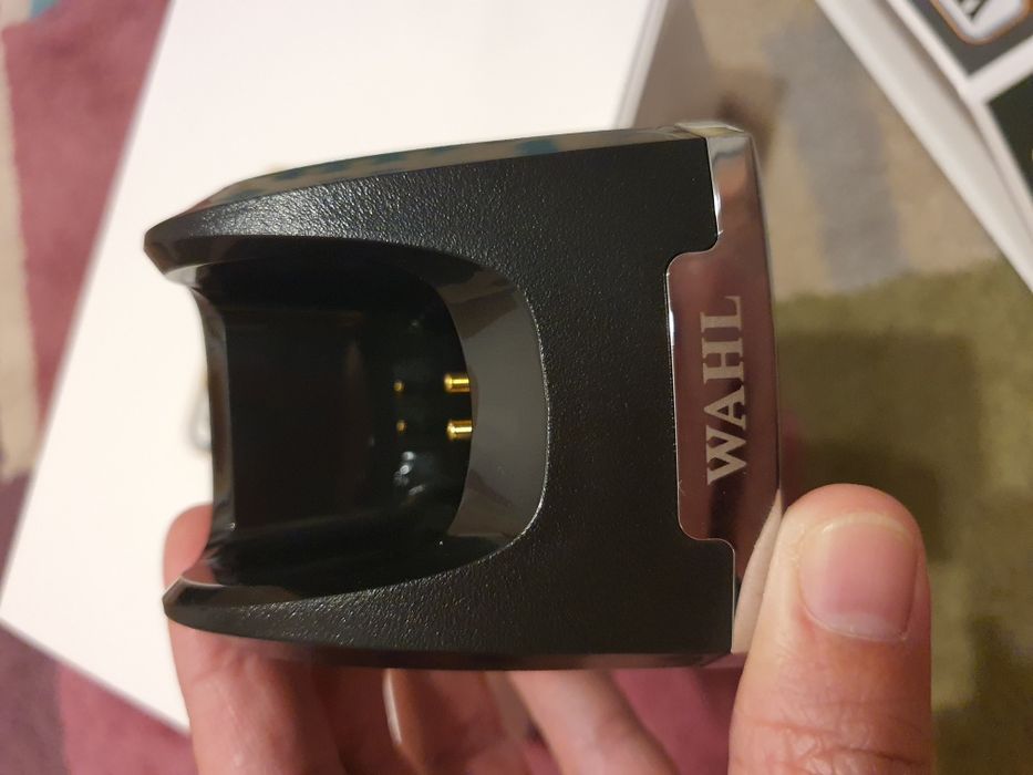 Stand incarcare Wahl Senior, Magic Clip, Wahl Legend etc.