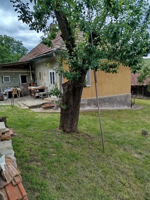 Casa de vânzare la țară