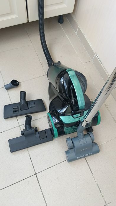 Пылесос Vitek 2200W