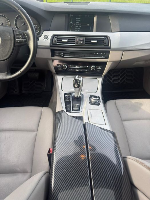 BMW Seria 5 Touring (F11), motorizare 2.0 diesel (520d), an fabricație 2012, cutie automată.