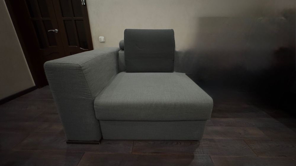 Продан диван в зал, угловой