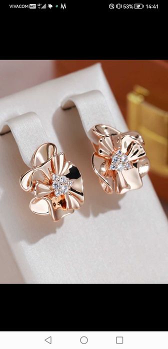 Позлатени обеци с печат 585