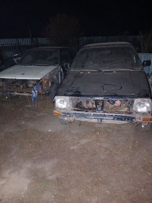 Гольф-2  две машины .