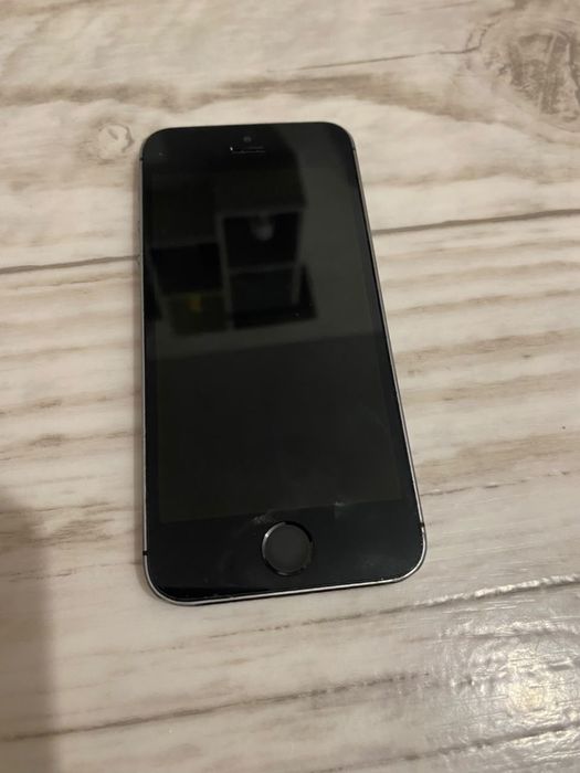 Продам iPhone 5S