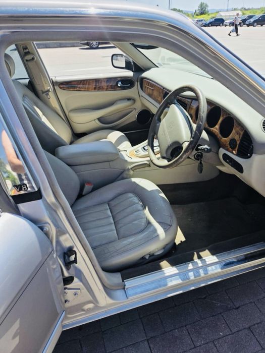 Jaguar Xj - 237 к.с. - газ/бензин