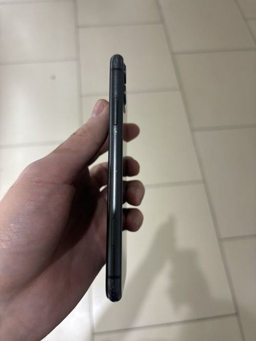 iPhone 11 128GB 73% в нормальном состоянии