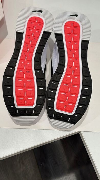 Унисекс бели сникърси/маратонки на NIKE