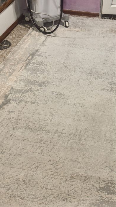 Продам ковер срочно