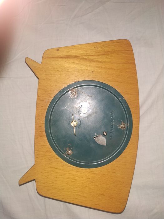 Часы Маяк 65 года. Неделю держит завод.