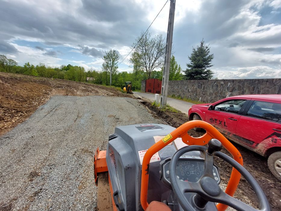 Închiriez cilindru compactor 3t