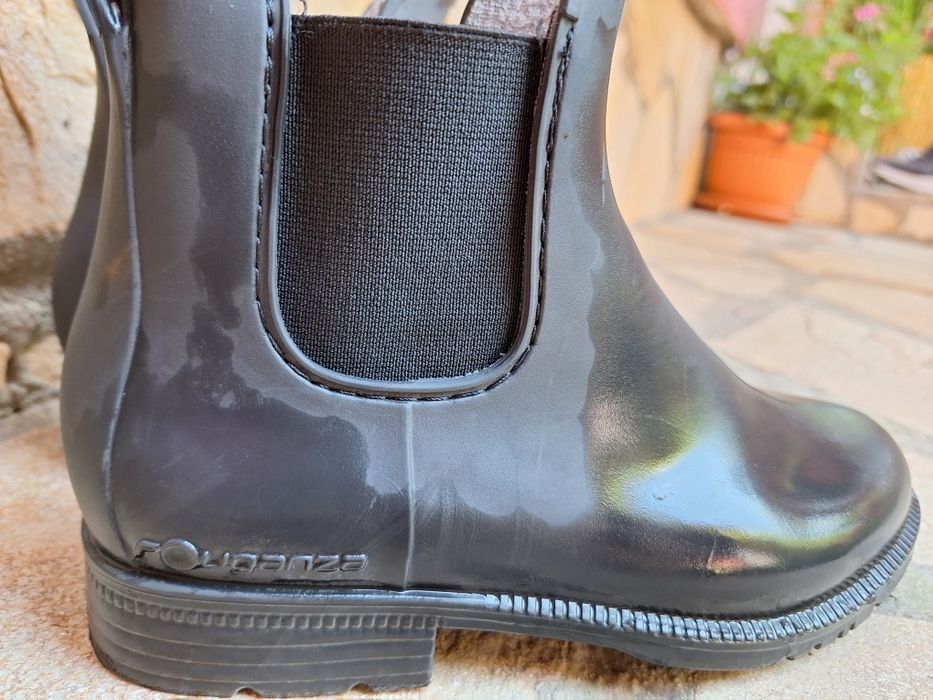 Комплект за езда – Decathlon (боти, тока и чапси) FOUGANZA