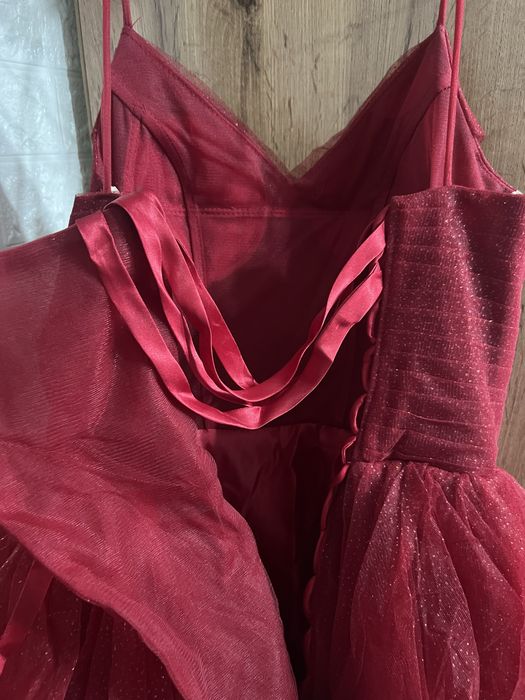 Вечернее женское платье