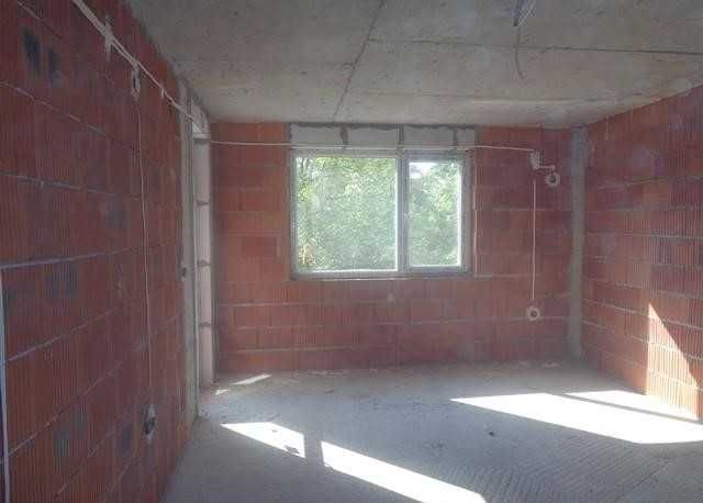 Продава се Тристаен апартамент в Търговище, Център - 90 кв.м за 1394 €/кв.м - Снимка #4