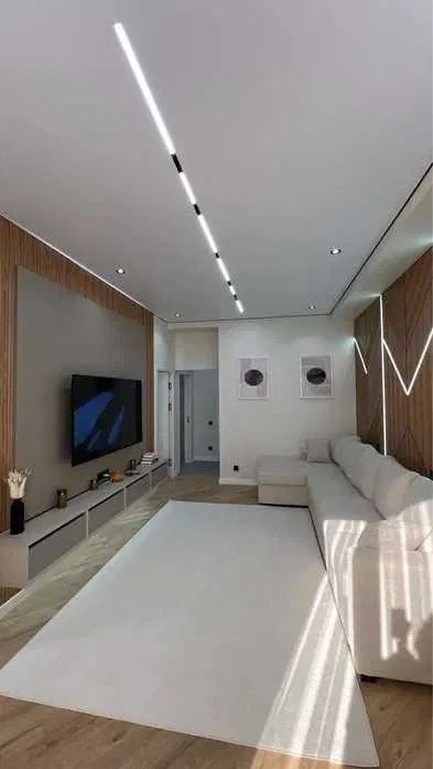 Сдается Хай Тек 3-ком кв / Метро Дружба народов